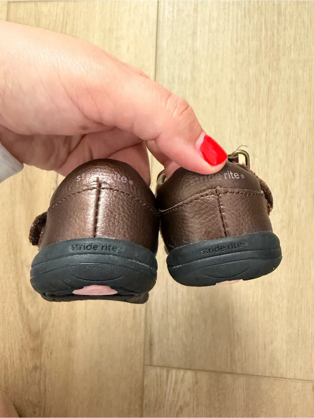 Stride Rite Bronze/Tan Girls' Floral Mary Jane Shoes